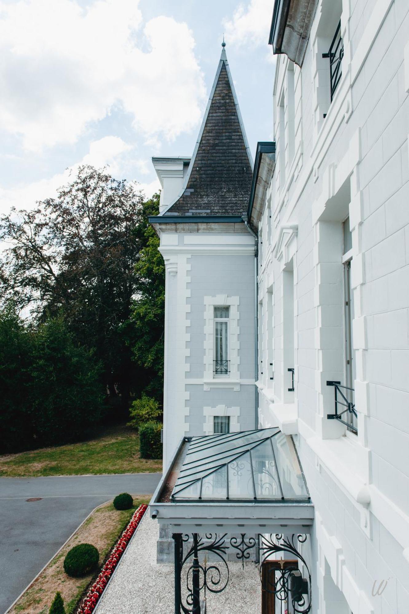 Hotel Chateau De La Marliere Fourmies Exterior photo